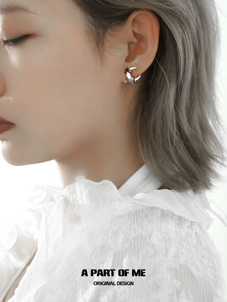 Sunrise & Moonset 18K Platinum Plating White Agate Shell Stud Earrings