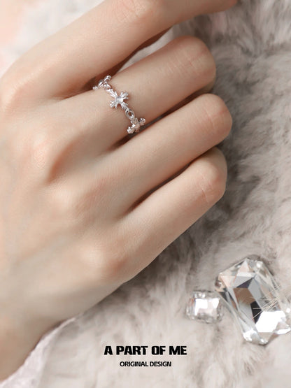 Daisy S925 Sterling Silver White Agate Adjustable Ring