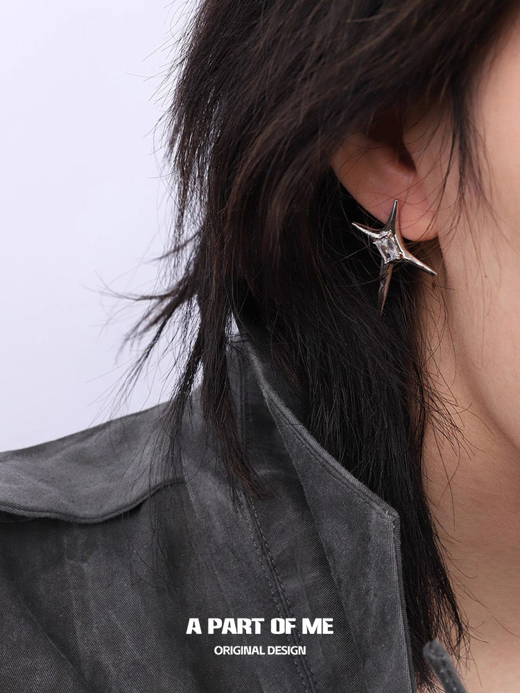 Ethereal 18K Platinum Plating Unisex Irregular Four-Pointed Star Stud Earrings