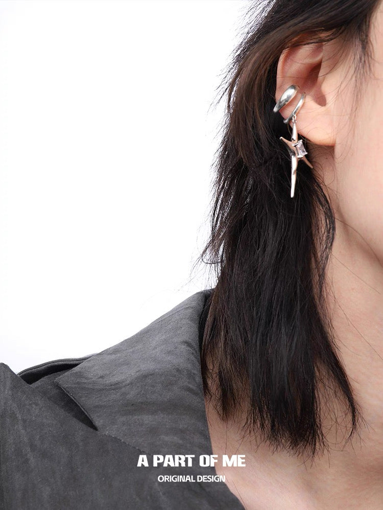 Ethereal 18K Platinum Plating Unisex Irregular Four-Pointed Star Earcuffs