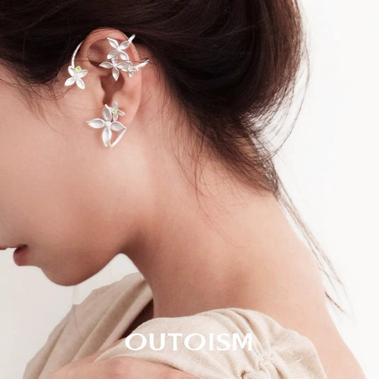 Cornus Kousa Flourish Silver-plated Ear Climber